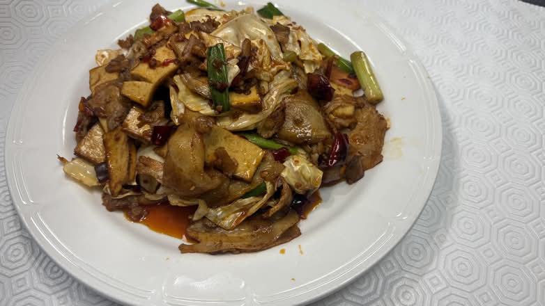 Double Cooked Pork with Garlic and Chili 回鍋肉